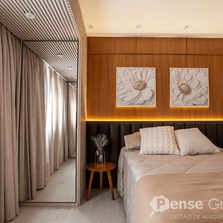 Apartamento 2 Suites - 650M Da Rua Coberta กรามาโด ภายนอก รูปภาพ